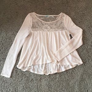 Adorable long sleeve, flowy top